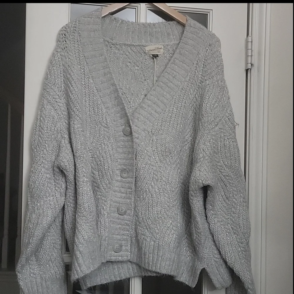 Universal Thread Light Gray Chunky Knit Button Cardigan - Picture 2 of 2